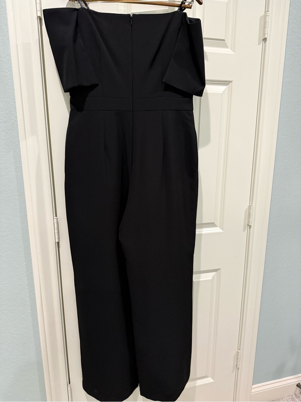 Vince Camuto Tailored Black Wide Leg Jumpsuit Elegant Sleeveless V-Neck Size 12